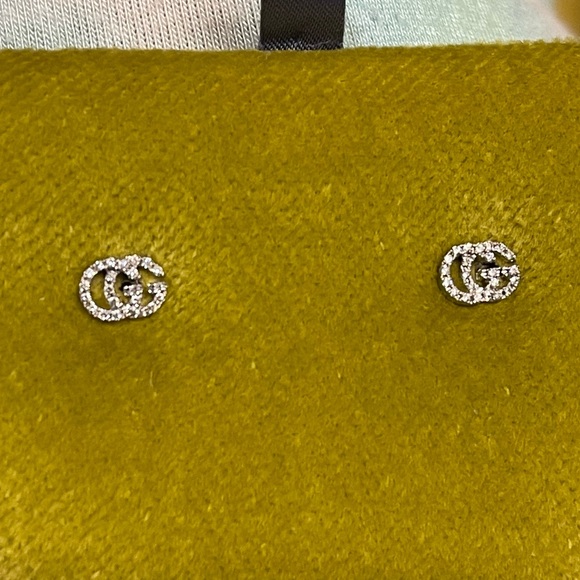 GUCCI Logo GG 14K White Gold Pave Diamond Earrings - Picture 11 of 13